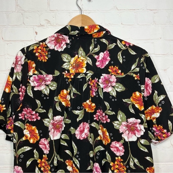 ONLY NECESSITIES Blouse Womens Medium 14/16 Floral Short Sleeve Button Up Top - Picture 11 of 15